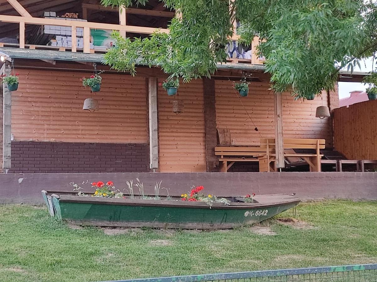Udicarski Dom Usce Aljmaš Esterno foto